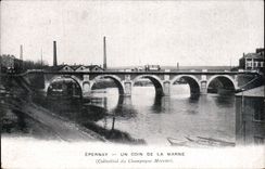CPA Epernay Un coin de la Marne 