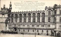CPA St Germain en Laye Le chateau Facade Ouest Entree du musee