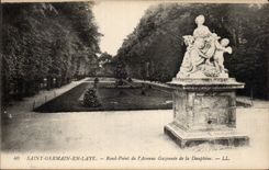CPA Saint Germain en Laye Rond point de l avenue Gazonnee de la Dauphine 