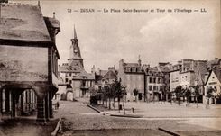 CPA Dinan the place Saint Saver and turn of clock