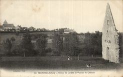 CPA Le Veurdre Ruines de Lorette et vue sur le chateau