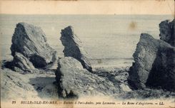 beautiful Isle at sea - Rocks has Port Andro pre Locmaria CPA