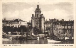 La Rochelle - el reloj y los muelles grandes - CPA