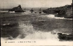 Biarritz - the Rock of the Virgin - CPA