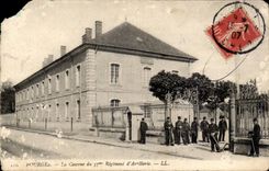 CPA Bourges los cuarteles del 37eme regimentan la artilleria