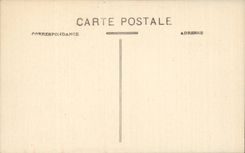 CPA Arles on the Rhone Obelisque out of granite Egypt is drawn up on the place of the Republic