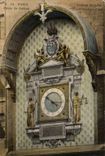 CPA Paris Palais de justice Horloge sculptee par Germain Pilon 