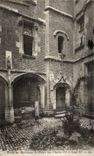 CPA Tours La cour interieure de la maison de Tristan L hermite Prevot des marechaux de France sous Louis XI et Charles V