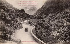 CPA Route of Luz has Gavarnie in a chaos melts of the circus