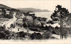 CPA L Esterel Corniche d or Vue sur le Trayas