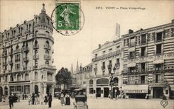 CPA Vichy Place Victor Higo