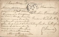 CPA Vichy L allee couverte du parc