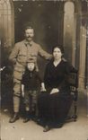 Real photo Soldier in militaria family