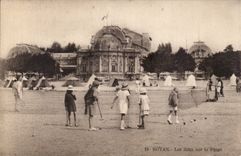 Royan - Plays on the Crocket Beach - CPA