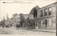 Creil Oise - Maisons Incendiees par les Allemands - Rue Gambetta - Guerre 1914 - 1917 - CPA 