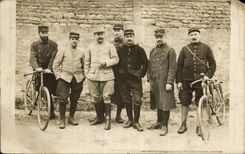 Real photo Militaria Soldats Cycles Bicycle