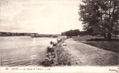 Vichy - Les Bords de l Allier - CPA