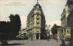 Vichy - Astoria - Rue de Nimes - Rue Cunin Gridaine Coiffeur - CPA 