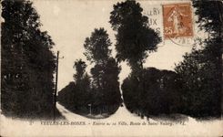 Weak CPA Roses Entrance of the Road city of Saint Valery