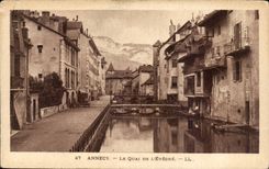 CPA Annecy Le quai de l Eveche