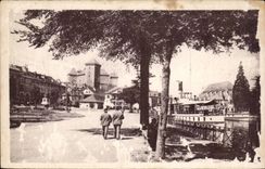 CPA Annecy Place Le port et le chateau