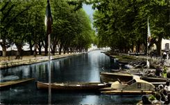 CPSM Annecy Le canla et le pont des amours