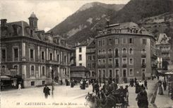 CPA Cauterets Places town hall