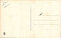 CPA Lourdes Les malades attendant le passage de la procession sur l esplanade