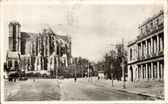 CPSM Mans the cathedral St Julien and the theater