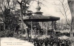 CPA Toulouse the large round Kiosk of the music