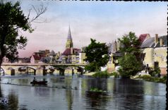 CPA Argenton sur Creuse Les bords de la Creuse au pont neuf