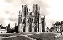 Avranches - la catedral de Notre Dame - CPA
