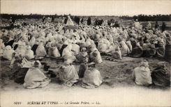 CPA Scenes and types the great prayer (folklore)