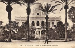 CPA Tunisie Bizerte L hotel de ville et statue Massicault