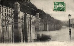 Paris - 15 - Inondations de Paris- Janvier 1910 - Le Boulevard de Grenelle et le Metro - CPA 