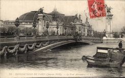 Paris - 7 - Les Inondations de Paris - Janvier 1910 - Le Pont Alexandre III - CPA 
