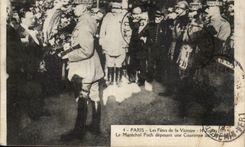 Paris - Festivals of the Victoire July 14th 1919 - the Foch Marshal depositing a Crown - CPA