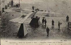 Paris - 7 - Les Invalides - Exposition - Aeroplane prise (Taube) a l ennemi - airplane - CPA 