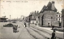 Torrecillas de CPA Dieppe y aguado de la calle