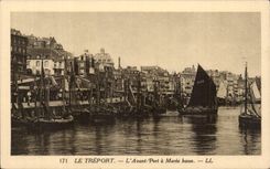 CPA Treport before port has low tide