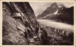 Chamonix - Le Mont Blanc - Mer de Glace - Le Mauvais Pas - CPA 