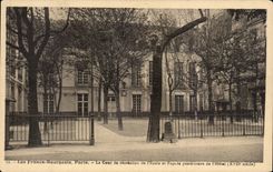 CPA Paris middle-class francs court of re-creation of school and posterior frontage of hotel
