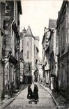 CPA Angers Old women houses Street St Aignan