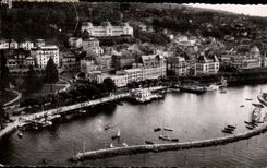CPSM Evian les Bains Seen air on the port and the hotels