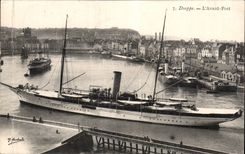 Dieppe - antes del barco de navegacion portuario - CPA