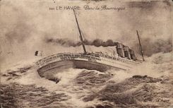 Le Havre - In the Gust of wind Boat Steamer - CPA