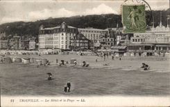 Trouville - Les Hotels et la Plage - CPA
