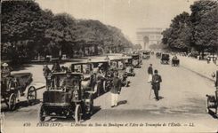 Paris - 16 - Avenue of the Wood of Boulogne and Arc de Triomphe - CPA