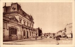 Rochefort on Sea - La Poste and Zola Avenue - CPA