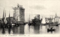 La Rochelle - Entrance of the Port - CPA